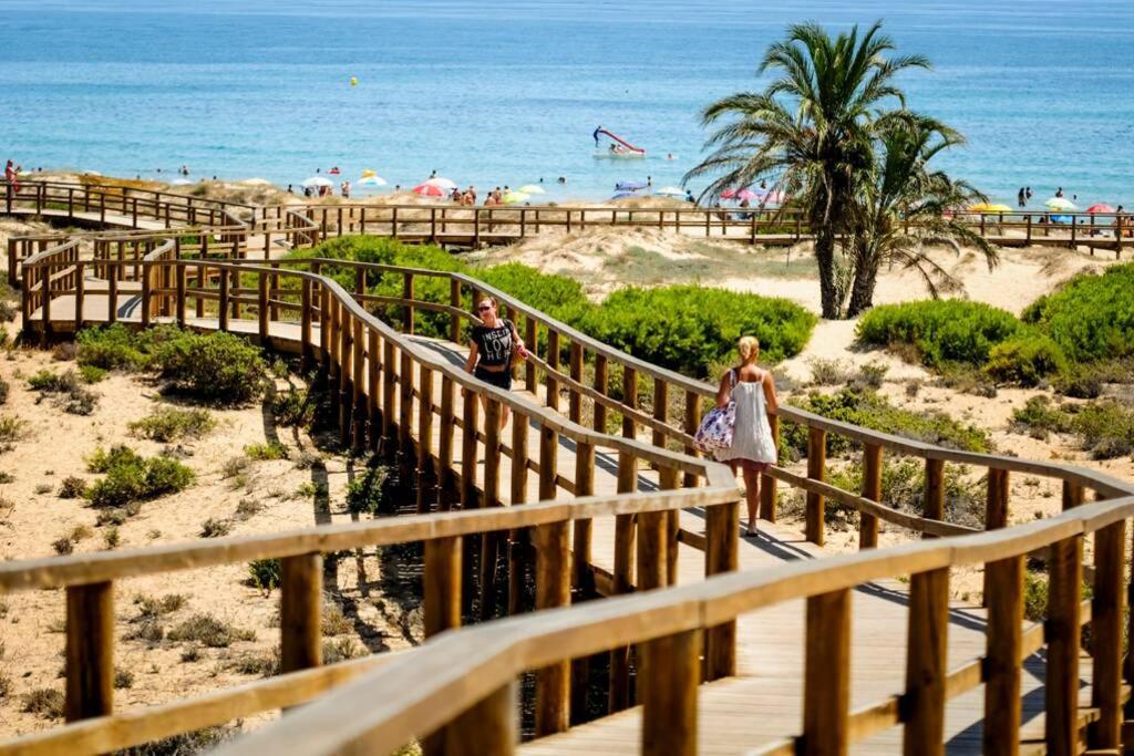 Villa Rustica Privada Con Gran Chalet Y Piscina Elche Luaran gambar