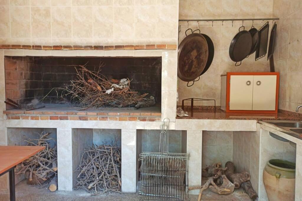 Villa Rustica Privada Con Gran Chalet Y Piscina Elche Luaran gambar